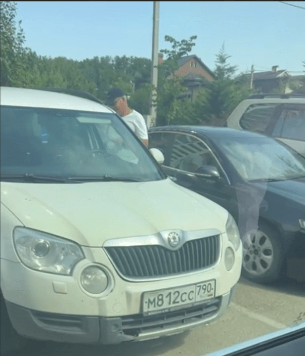 The car with number М812СС 790RUS Skoda Yeti is registered