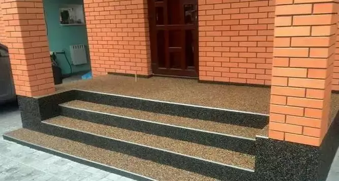 The result of laying a stone carpet with your own hands